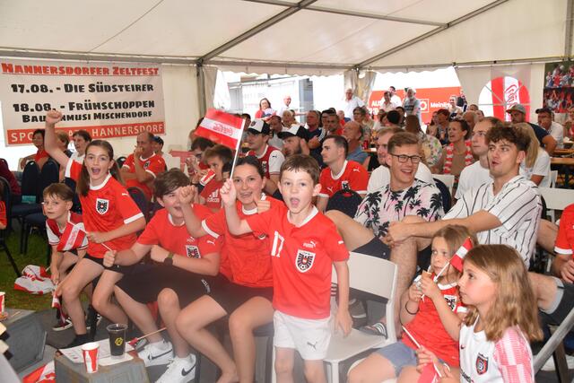 Toooor für Österreich - Jubel nach der Führung durch Christoph Baumgartner | Foto: Michael Strini