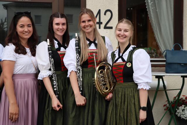 Anna, Anna, Tanja und Viktoria vom Musikverein Neuhofen im Innkreis | Foto: Markus Bäumler/zema-medien.de