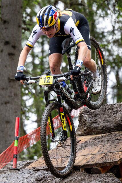Auf dem selektiven Kurs von Crans Montana fand sich Laura Stigger am Sonntag hervorragend zurecht. | Foto: Ernst Lorenzi