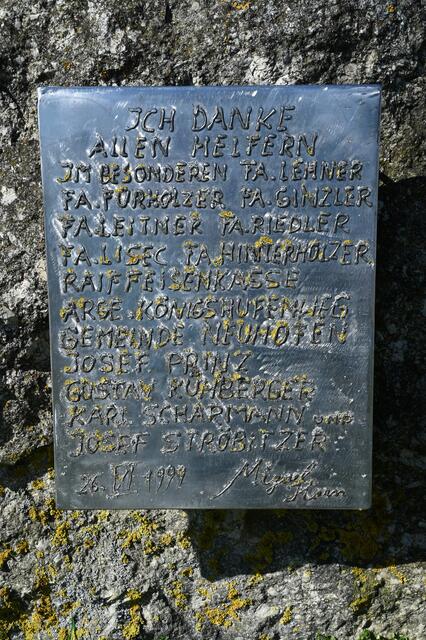 26. Juni 1999: Miguel Horn's Erinnerungstafel und Dankesworte an seine Unterstützer beim Projekt "Platz der vergessenen Völker" | Foto: Hans-Peter Kriener