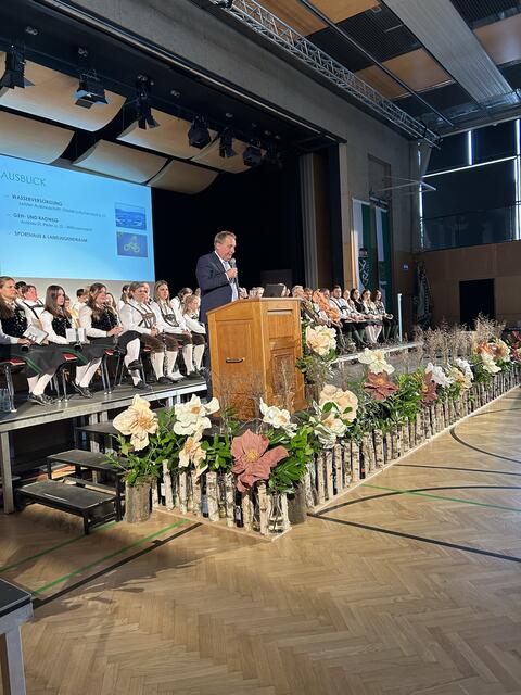 Reinhold Ebner präsentiert auch zukünftige Projekte. | Foto: RegionalMedien