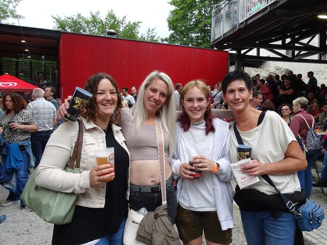Julia Michal, Claudia Frühwald, Lara Michal und Birgit Fasching | Foto: Simon Glösl