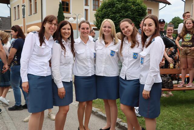 Christine, Marlene, Kathrin, Janine, Melanie und Marlies von der Stadtmusikkapelle Mattighofen. | Foto: Markus Bäumler/zema-medien.de