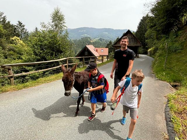 Bei der Eselwanderung mit dem Kindergemeindrat | Foto: KiGra Eibiswald