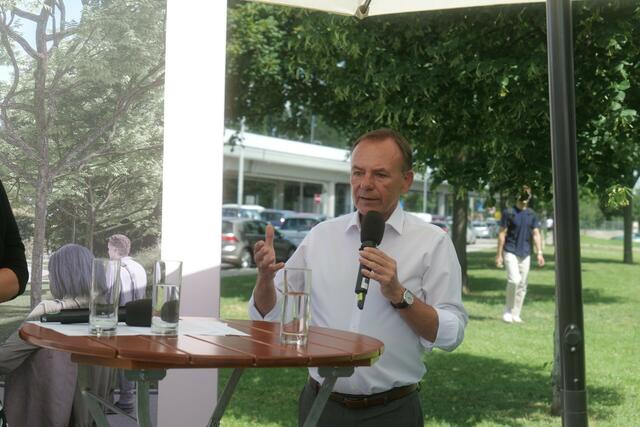 Bezirksvorsteher von Liesing Gerald Bischof (SPÖ) | Foto: Valentin Mazal