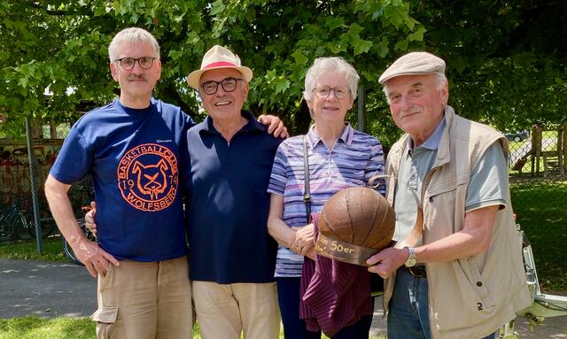Die ehemaligen Obmänner Franz Theuermann, Herbert Gartner mit Ehefrau Reinhild und Manfred Gartner | Foto: Sulzbacher