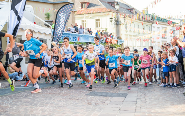 Der Kinderlauf startet um 18.10 Uhr. Der Jugendlauf um 18.20 Uhr. | Foto: World of Communication