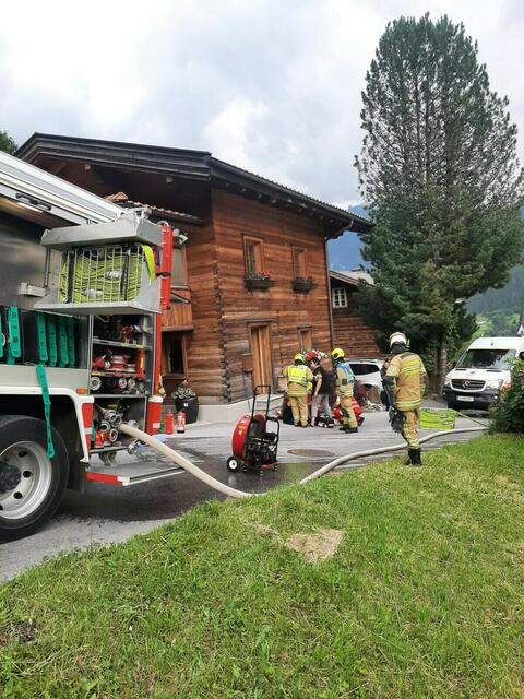 Nach einer Gasexplosion war Montagnachmittag die Freiwillige Feuerwehr Neukirchen im eigenen Ortsgebiet im Einsatz. | Foto: Freiwillige Feuerwehr Neukirchen am Großvenediger
