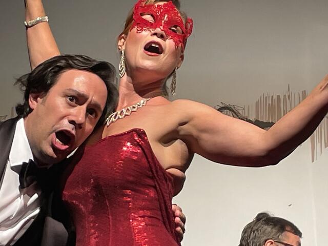 Die Operettengala zum Abschluss der Festspiele bildete mit dem TenorMarco Ascani und der Sopranistin Petra Halper-König einen emotionalen und gesanglichen Höhepunkt. Das Publikum applaudierte Minutenlang der virtuosen Leistung der Sänger und Musiker. | Foto: Martin Schöndorfer, 2022