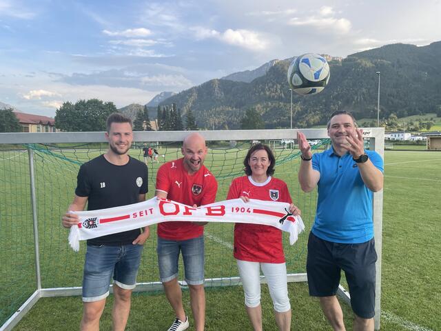 Daniel Sehr (GW Micheldorf) Markus Mayr (worklifehub), Bettina Rotschopf. (Obfrau GW Micheldorf) und Rene Haidlmair (v.li.) | Foto: MeinBezirk/Staudinger