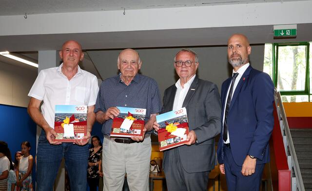 Vier Generationen Frauenkirchener Bürgermeister: Bgm. a.D. Josef Ziniel (2000 bis 2021), Bgm. a.D. Jakob Paar (1976 bis 1987), Bgm. a.D. Hans Niessl (1987 bis 2000) und der aktuelle Bürgermeister Hannes Schmid (seit 2021) | Foto: Christina Haller