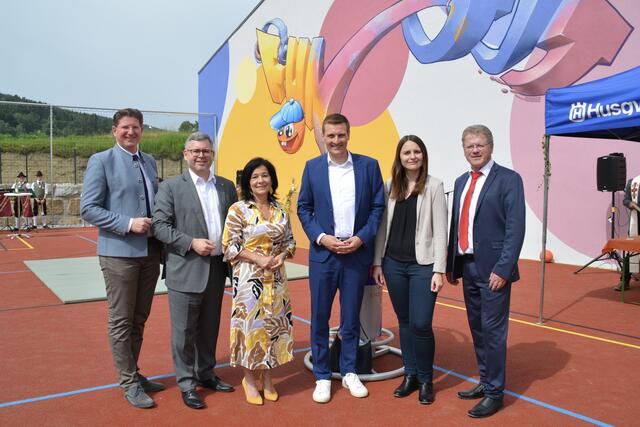 Christian Pehofer, Ludwig Schleritzko, Margit Göll, Sven Hergovich, Anja Scherzer, Bgm. Manfred Grill (v. l.). | Foto: Pilz