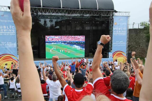 Die Nationalelf ist seit 27 Jahren Partner des Burgenlands – das bringt auch dem Tourismus Treffer.  | Foto: Martin Wurglits