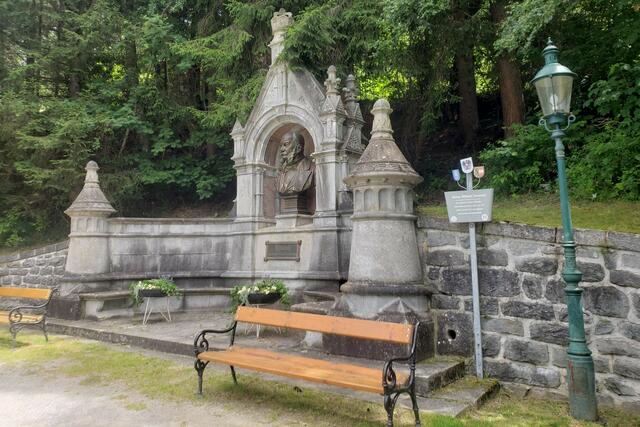 Kaiser Wilhelm Denkmal