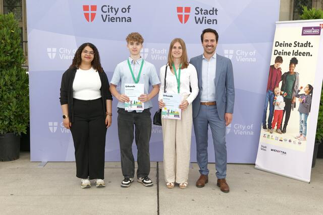 Am Mittwoch, 26. Juni, wurden die Gewinnerprojekte des Kinder- und Jugendmillion im Rathaus präsentiert. | Foto: Maximilian Spitzauer/rmw