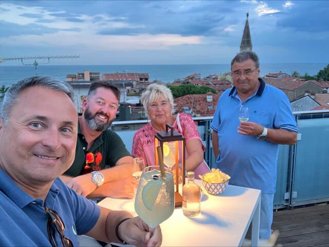 Michael, Oskar, Edith und Walter Cech in Grado. | Foto: Cech