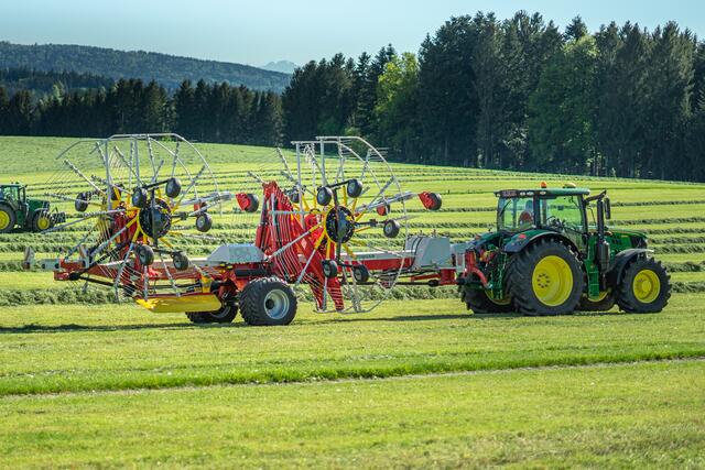 Insgesamt sind bei Pöttinger weltweit 2.166 Mitarbeiter beschäftigt, die Notmaßnahmen betreffen aber ausschließlich Arbeiter an den Firmenstandorten im Bezirk Grieskirchen. | Foto: Pöttinger