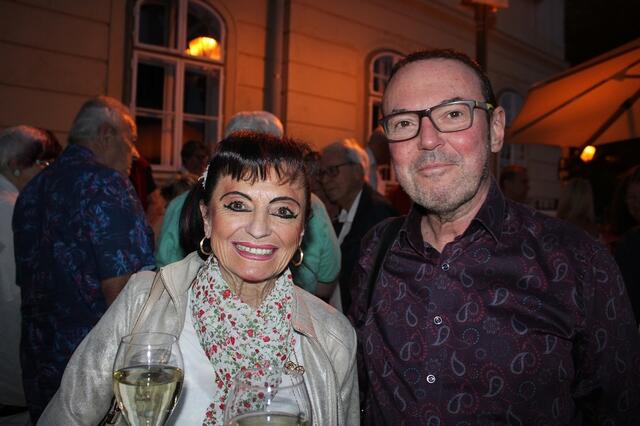 Als Kulturfreunde waren auch Sylvia und Robert dabei
