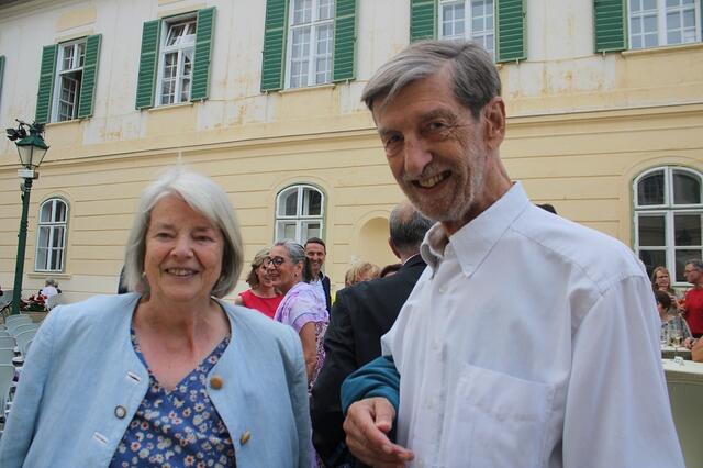 Irmgard und Karl Beschorner fanden auch vieles zum Lachen. 