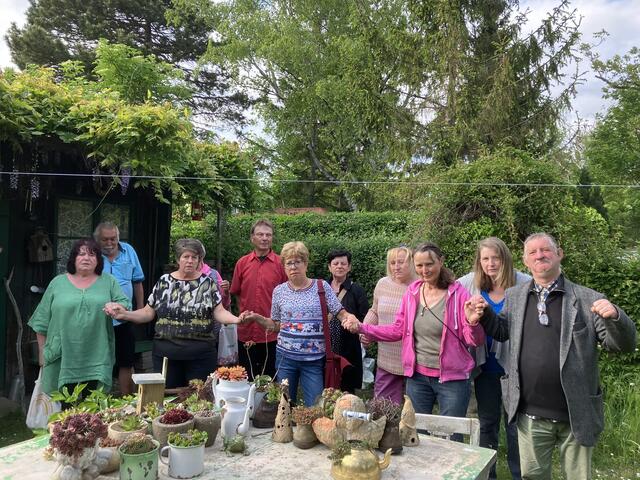 Die Kleingärtner in Guntramsdorf kämpfen weiter um die Erhaltung ihrer Grün-Oase, die auch gleichzeitig eine grüne Lunge für den ganzen ort ist. Große Bäume, mannshohe Hecken, Vogelgezwitscher und seltene Tiere kann man hier wahrnehmen. Niemand kann verstehen, dass in Zeiten wie diesen so viel Grün "illegal" sein soll und die gewachsenen Kleingärten neu angelegt werden sollen. | Foto: Stockmann