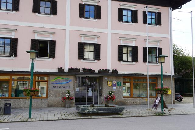 Das Stadtamt von Neumarkt am Wallersee ist der Arbeitsplatz von David Egger-Kranzinger. | Foto: Emanuel Hasenauer