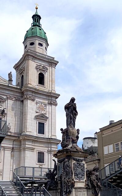 Marienstatue am Domplatz  | Foto: H. Bachinger