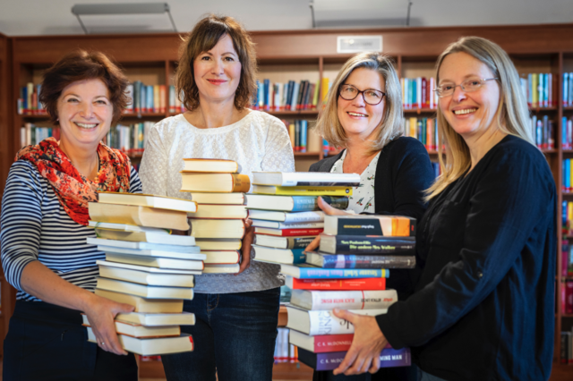 Das Team der Stadtbücherei Weiz hat zahlreiche Bücher und diverse Medien aussortiert und freut sich auf Ihren Besuch.
 | Foto: Harald Eisenberger