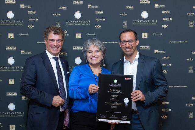 Fachgruppen-Obmann Wilfried Drexler, BLOP!-Mitglied Elizabeth Farkas-Hausmann und Berater und Preisträger Dietmar Csitkovics. | Foto: GOPHO 