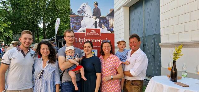 Stefan Schmidl, Hanna Immler
Stefan, Madlen, Sabine und Mattheo Pasteiner
Doris und Alois Schmidl | Foto: Schmidl 