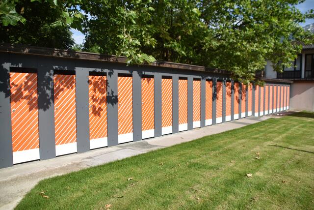 Auch neue Kabinen wurden im Freischwimmbad errichtet. | Foto: Kendlbacher