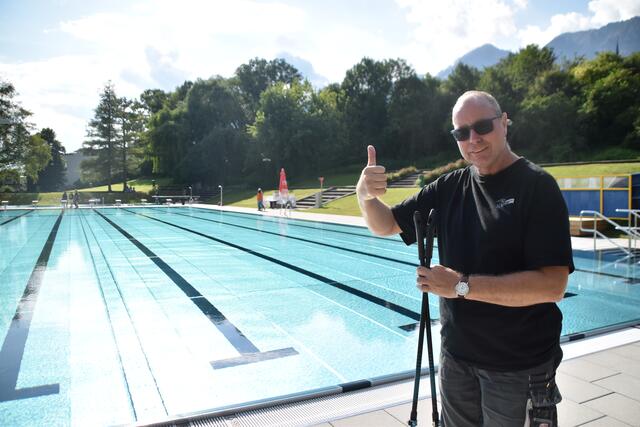 Gottfried „Gottl“ Gruber ist mit der Generalsanierung des Freischwimmbades sehr zufrieden. | Foto: Kendlbacher