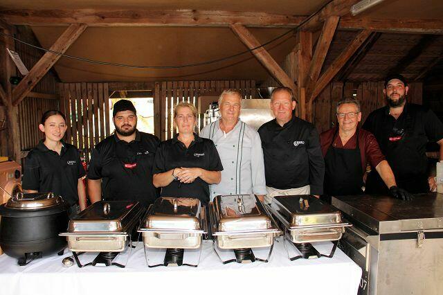 Catering Konrad servierte Spezialitäten beim Kellerfest. | Foto: Wutte