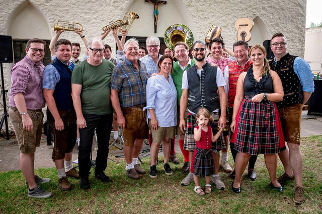 Weit über die Villacher Stadtgrenzen beliebt: Der Kirchale Kirchtag auf der St. Johanner Höhe im Stadtteil Völkendorf.