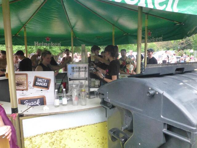 Abfalltechnische Impressionen vom Parkfest, das im Grazer Volksgartenpark, den Schlusspunkt vom ,Pride Month 2024" in der Ökostadt Graz setzte.

Leider keine Pfandbecher...