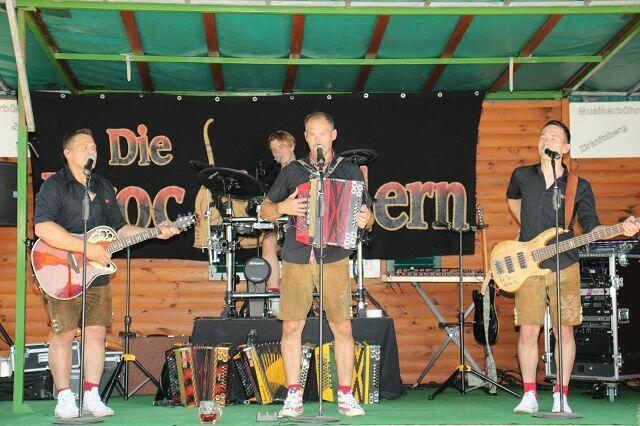 Die Krochledern sorgten für die musikalische Unterhaltung. | Foto: Wutte