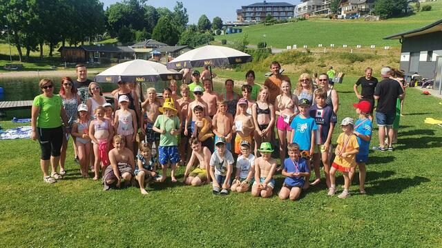 Im Zuge des Triathlons wurden auch wieder die Teams vom Bewegungsprojekt "Walk4fun" prämiert.