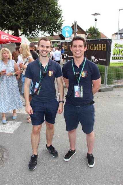 Benni und Manuel waren beim Fest im Dienst.