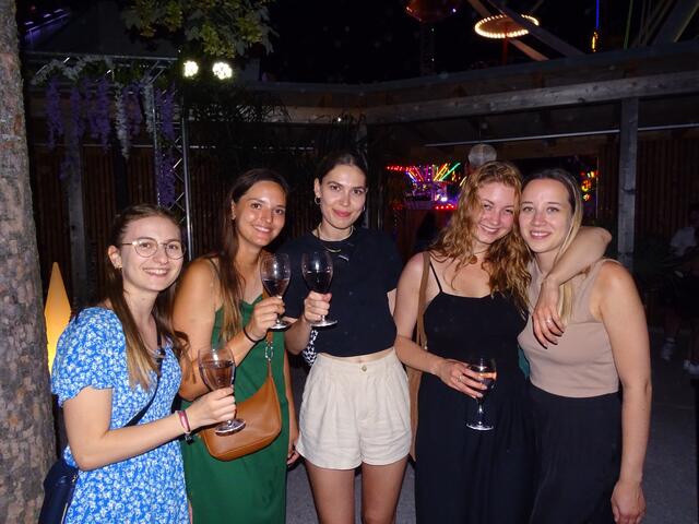 Lena Meyer, Diana Ursu, Madeline Biber, Julia Strelecky und Pia Mayer | Foto: Simon Glösl