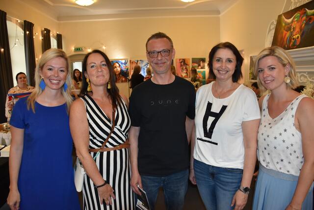V.l. Andrea Kainer, Bettina Haun, Christian Köll, Conny Lun und Sabine Wurm.  | Foto: Haun