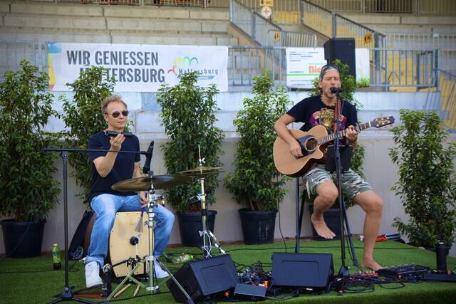 Die Live-Musik der LODGE BROTHERS ab 15:00 Uhr erwies sich als ein weiterer Höhepunkt des Tages. | Foto: Alejandra Ortiz