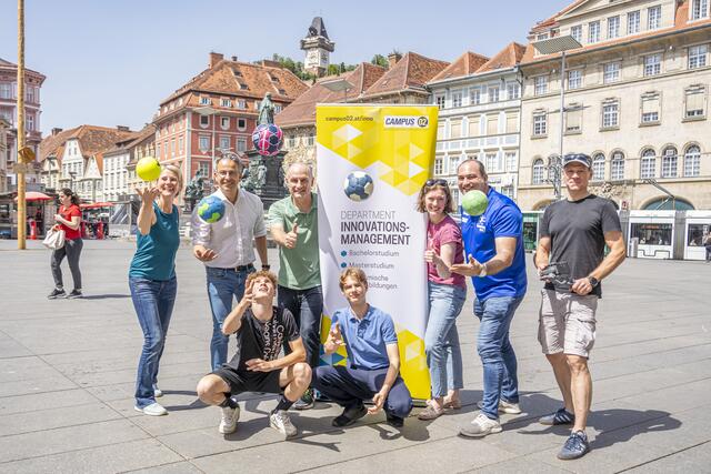 Legen den Fokus auf Sport und Unternehmergeist (v.l.): Boris Böttger (Experte Digitale Medien), Thomas Melchior (Obmann des UHC Graz), Birte Sammtleben (Innoschool/FH Campus 02 Studienrichtung Innovationsmanagement), Kurt Grasser (Campleitung), Kurt Hohensinner, Silvia Grasser. | Foto: Stadt Graz/Fischer