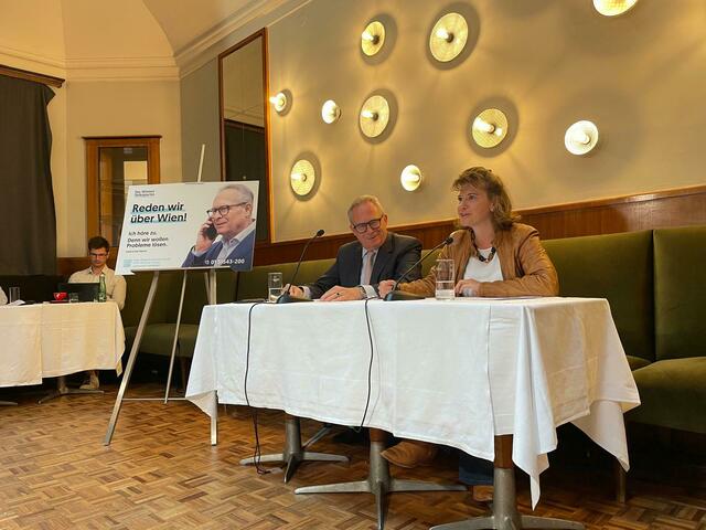 Die Eindrücke zum Ist-Zustand sowie die Ideen der Befragten zur Gürtel-Umgestaltung wurden gesammelt. Das Ergebnis dieser wurde schließlich am Montag vor versammelter Presse präsentiert.
 | Foto: Kevin Chi