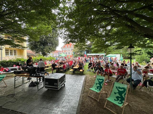 Der Rathauspark war beim letzten Termin überaus gut besucht. | Foto: Florian Thomann