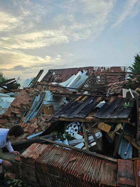 Die heftigen Unwetter Anfang Juni verursachten schwere Schäden auch im ungarischen Ort Narda. | Foto: Bernhard Herics