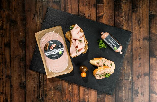 Pariser und Kalbsstreichwurst der Biometzgerei Juffinger sind ab sofort erhältlich bei SPAR | Foto: AMA Tirol