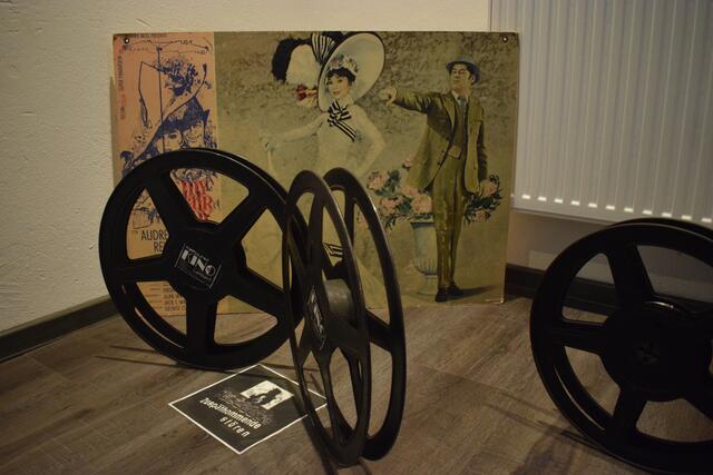 Laut Vereinsobmann und "Multitalent", Jakob Kramer soll Kinola ein Treffpunkt für Jung und Alt sein. Der Verein K3 steht für Kino, Kunst und Kultur in Lambach.