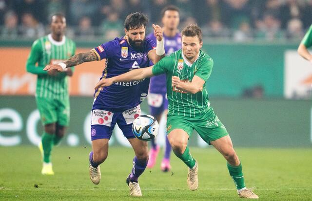 Galvao (l.) und Seidl im Duell beim Wiener Stadtderby am Sonntag. | Foto: GEORG HOCHMUTH / APA / picturedesk.com