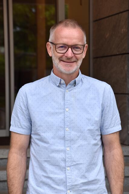 Bürgermeister Reinhold Flörl berichtete im Gespräch mit MeinBezirk über die aktuellen Projekte in der Gemeinde Kössen. | Foto: Johanna Bamberger