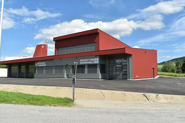 Eine neue Einsatzzentrale beziehen die Feuerwehr Ulrichsberg und die Bergrettung.  | Foto: Karin Bayr