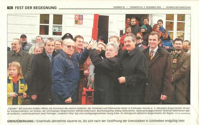 Wilfried Kellermann war als junger Bürgermeister beim Heben des Grenzbalkens in Schöneben dabei. Ein Ereignis, das ihm noch immer in guter Erinnerung ist.  | Foto: Archiv/Rundschau